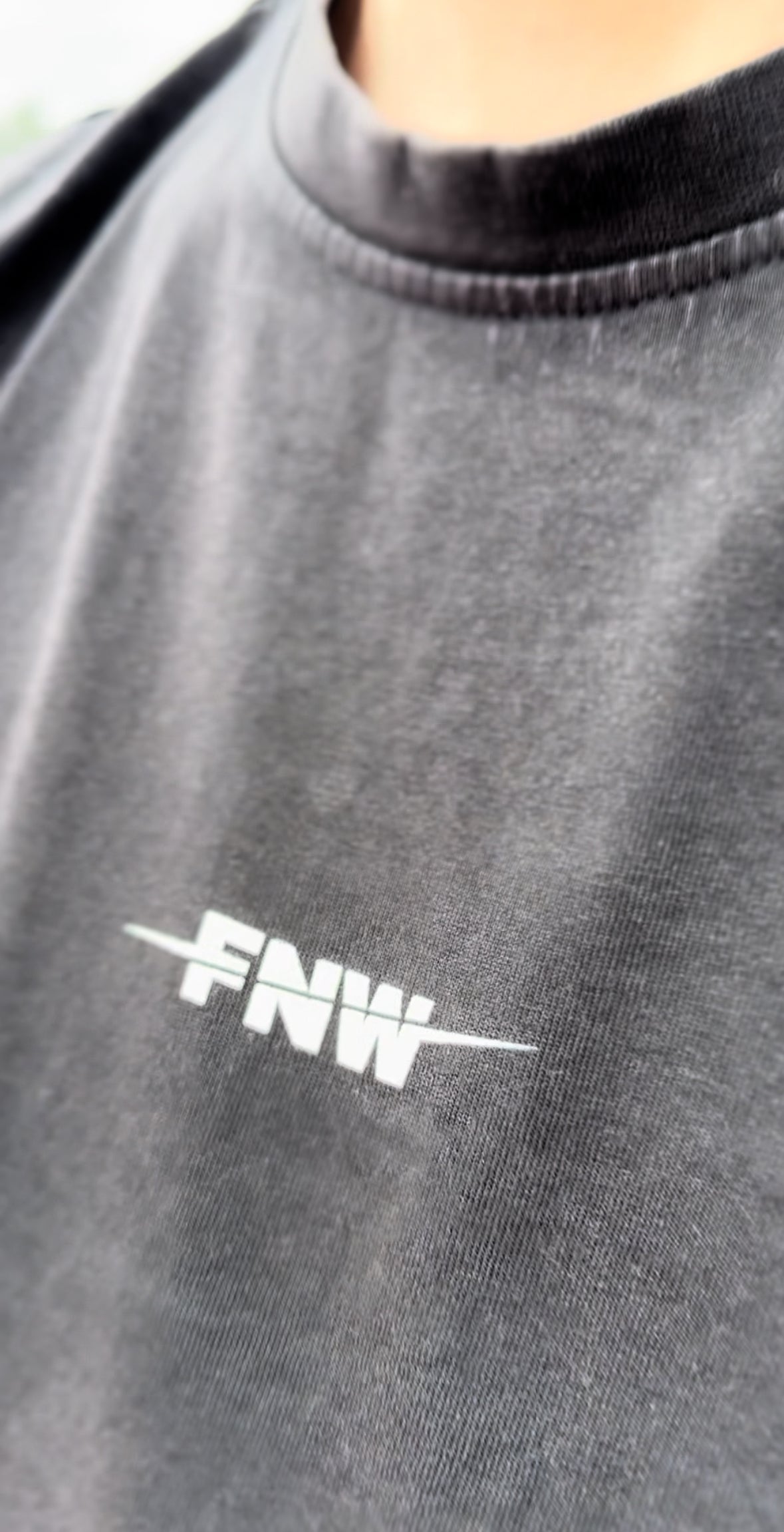 T-shirt FNW oversize noir délavé